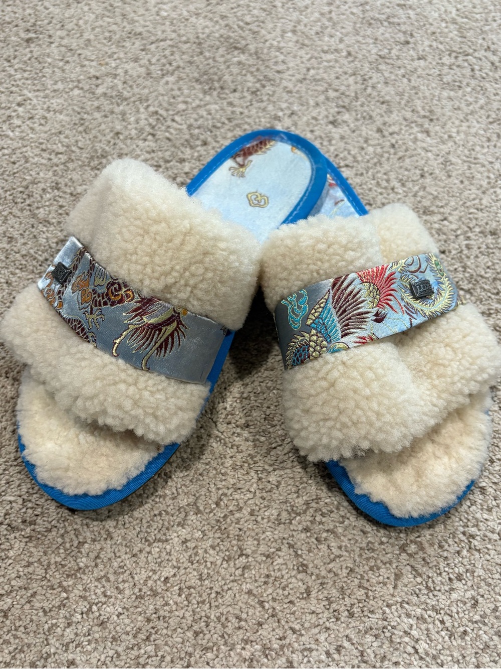 Australia Luxe Collective Blue Satin Sheepskin Slippers Women’s Size 8